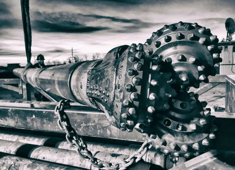 drill head and mud motor for horizontal technology inc a photo in black and white